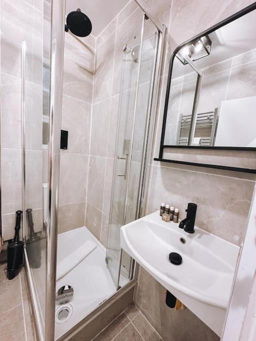 Modern Flat In Central London Exterior photo